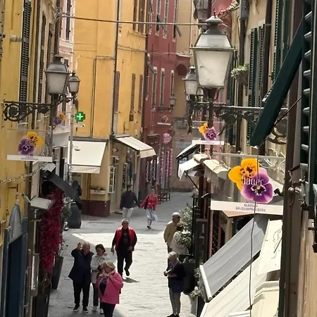 La Rosa Dei Venti Couette-café Alassio